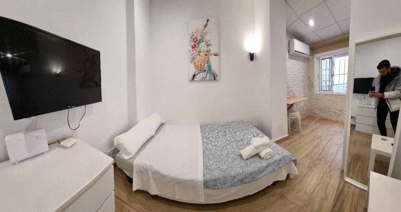 Mini Estudio Sevilla Centro ภายนอก รูปภาพ